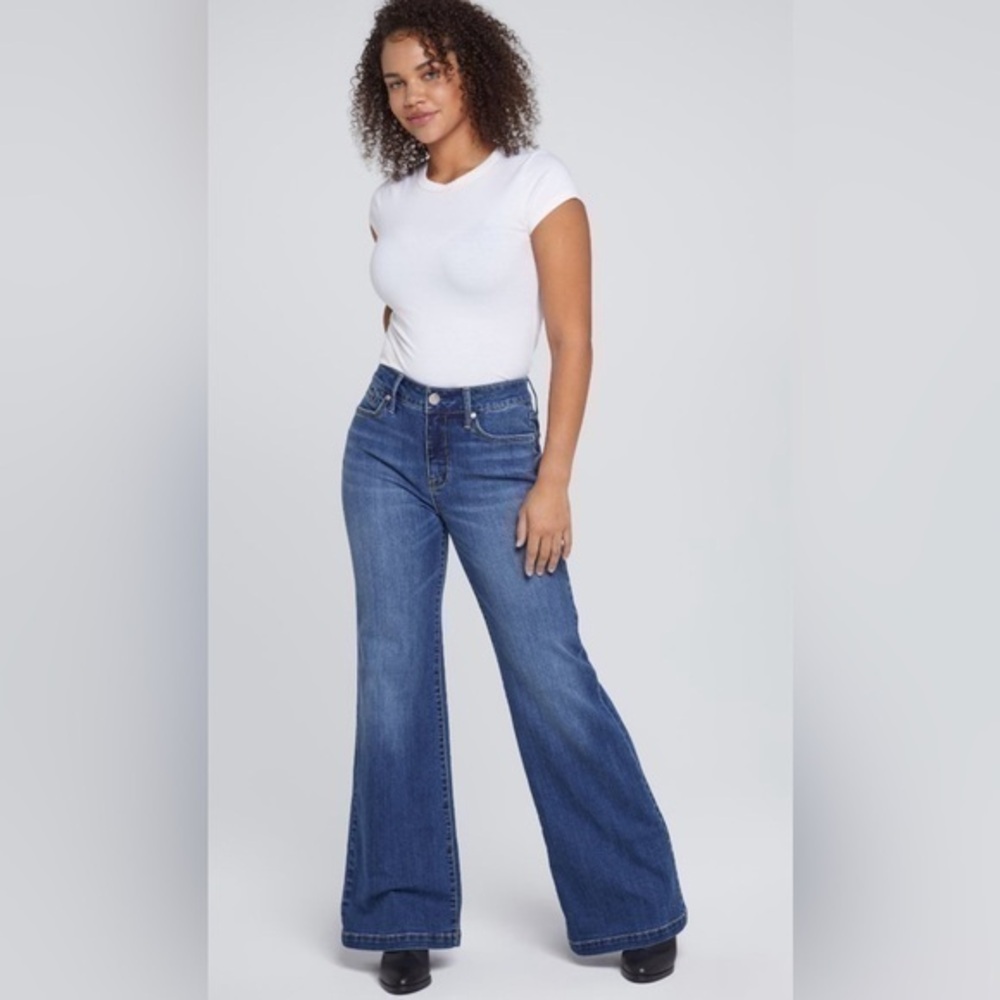 Seven 7 the Bella High Rise Wide Leg Jean